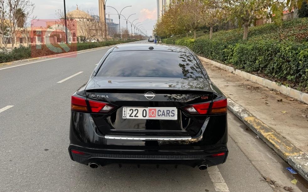 نيسان ألتيما